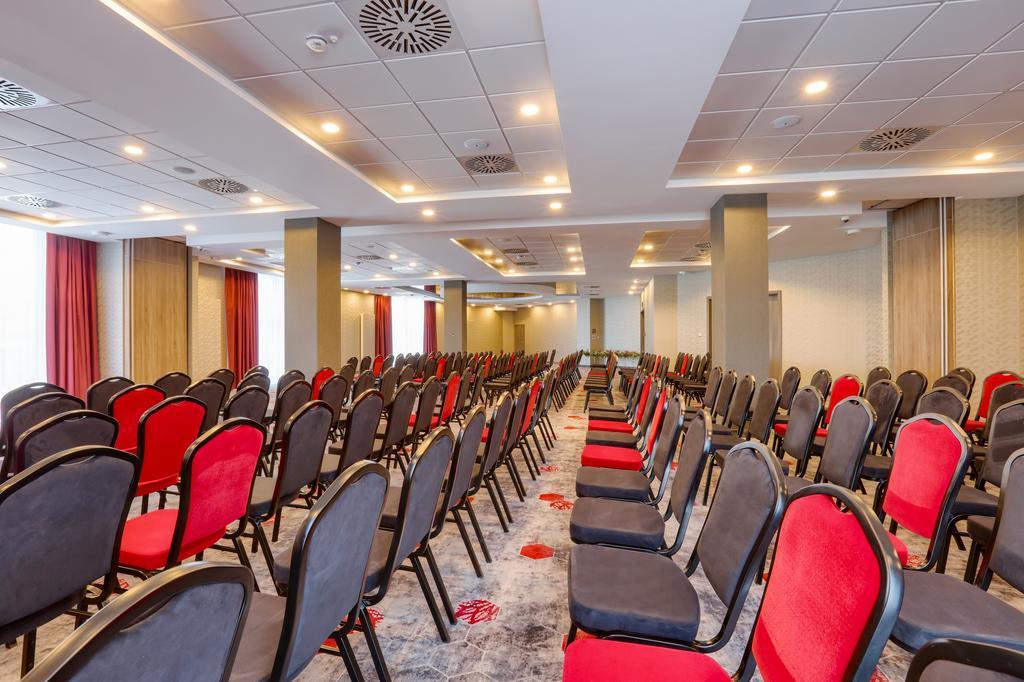 Hotel Ibis Styles Nowy Sącz Exterior foto