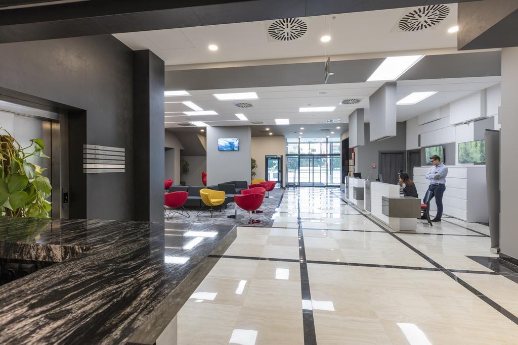 Hotel Ibis Styles Nowy Sącz Exterior foto